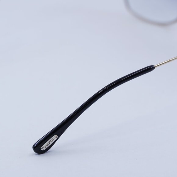 Tom Ford Farah FT0951 28B Sunglasses Gold Butterfly Frame, Smoke Lenses main image 4